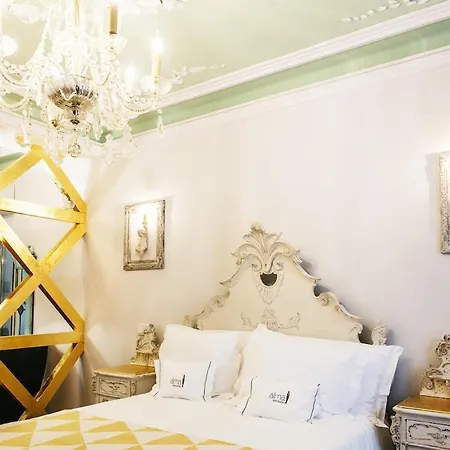 Exquisite With Patio Portuguese Soul Alfama 2p *