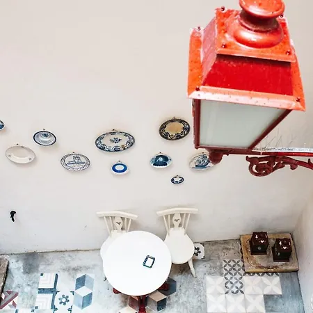 Exquisite With Patio Portuguese Soul Alfama 2p Apartmán *