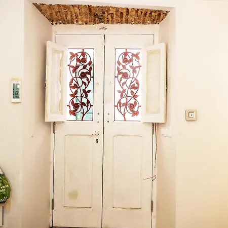 Apartment Exquisite With Patio Portuguese Soul Alfama 2p
