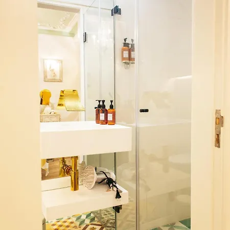 Apartament Exquisite With Patio Portuguese Soul Alfama 2p *