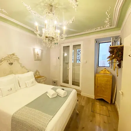 Exquisite With Patio Portuguese Soul Alfama 2p Lissabon