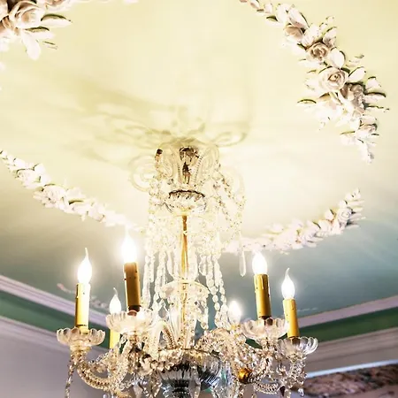 Exquisite With Patio Portuguese Soul Alfama 2p Апартаменты Лиссабон